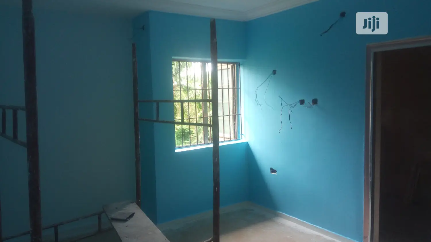 Screeding and Painting