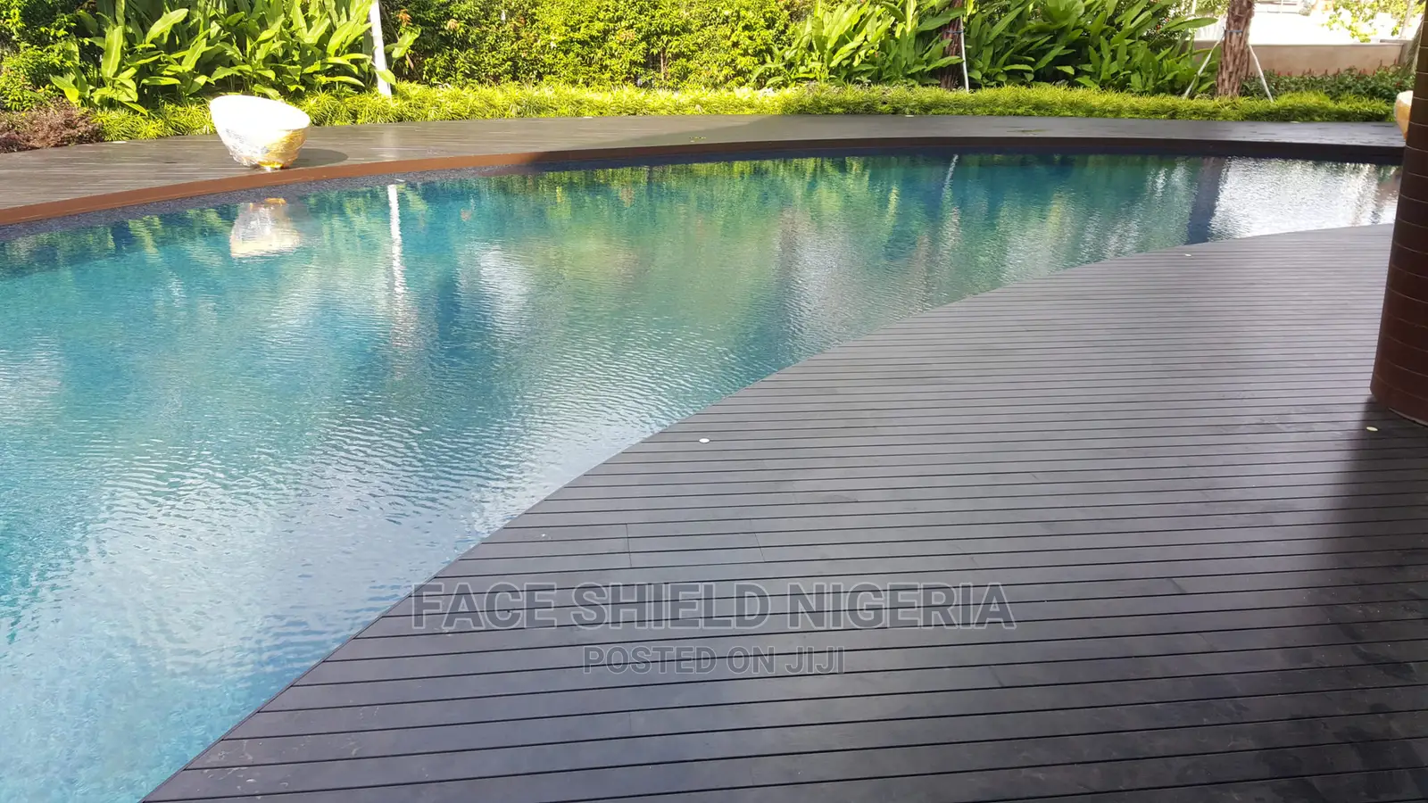Dark Wood Grain Grand Oak Composite Decking