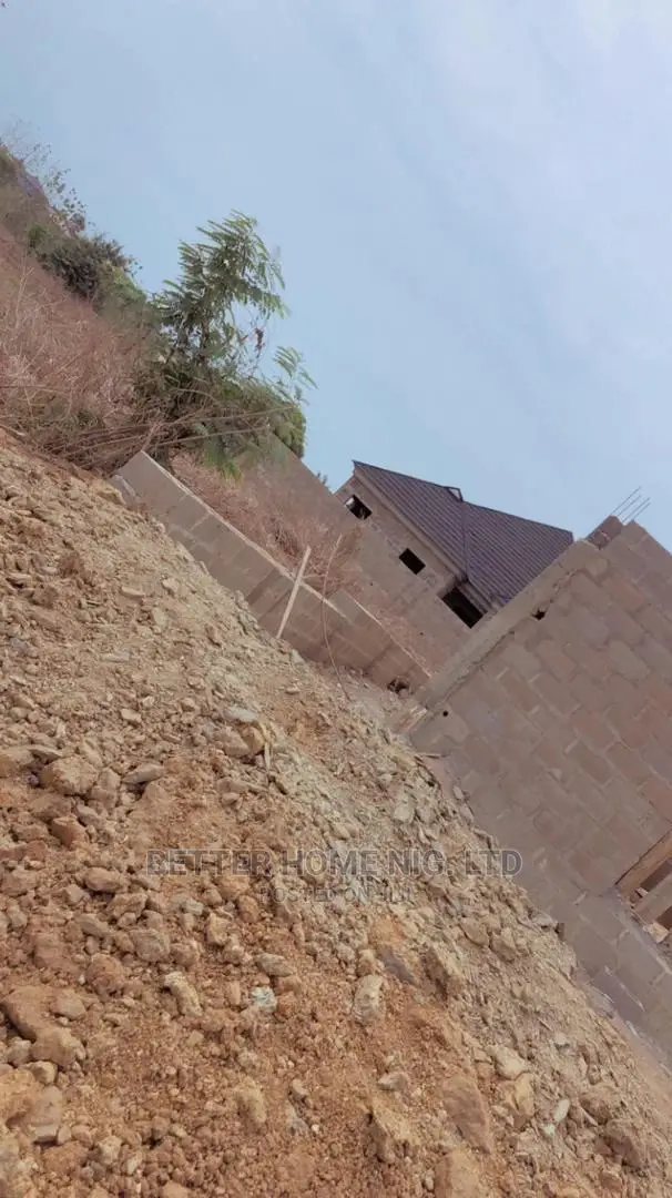 A Full Standard Plot of Land for Sell