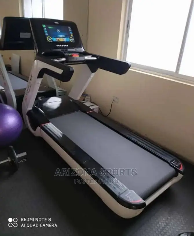 8hp Treadmills