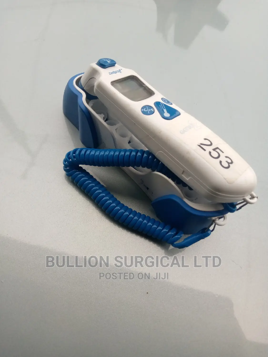 Ear Thermometer ( Accusystem)