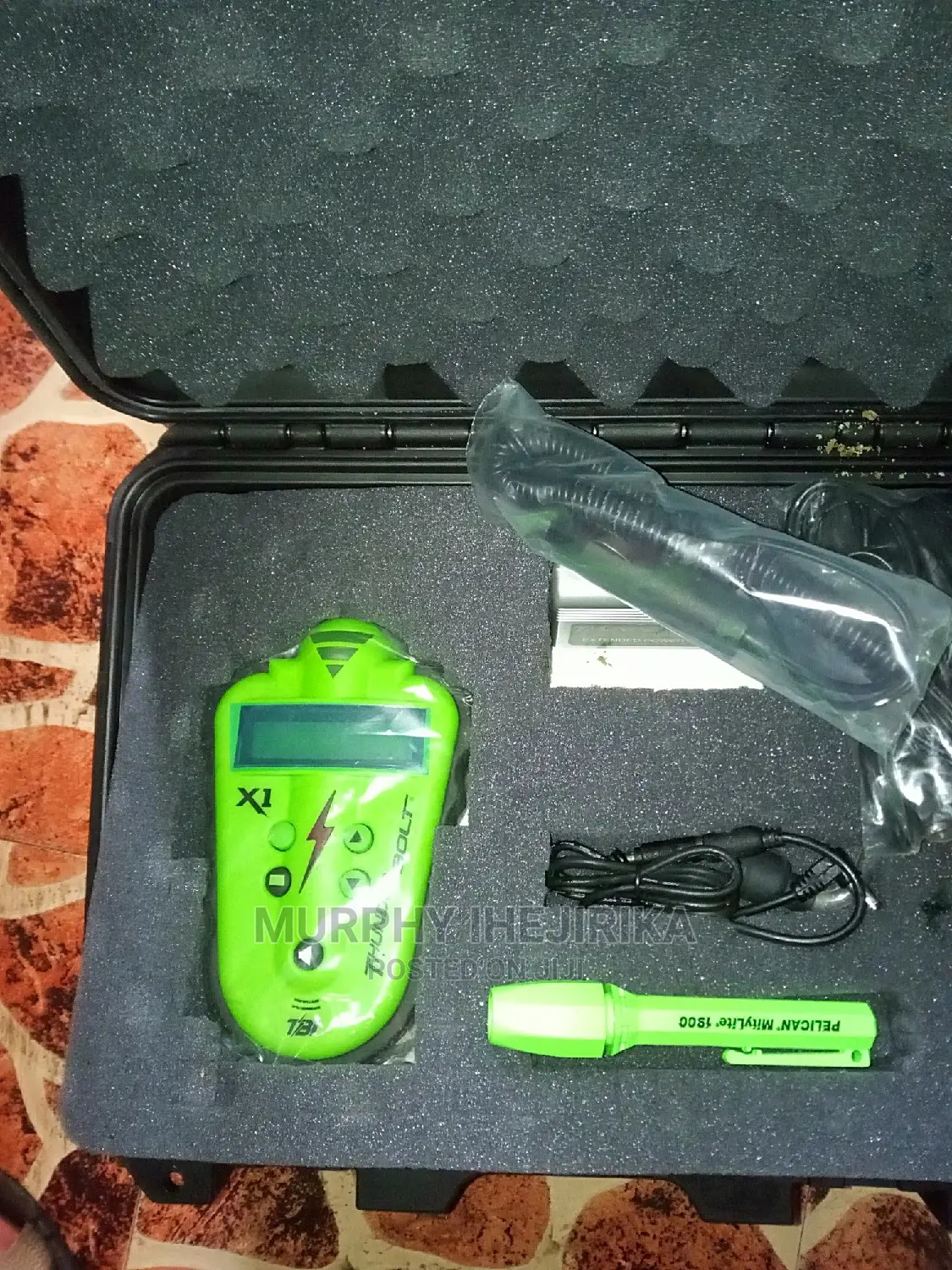 Thunderbolt X1 Hand Held Storm and Lightning Detector