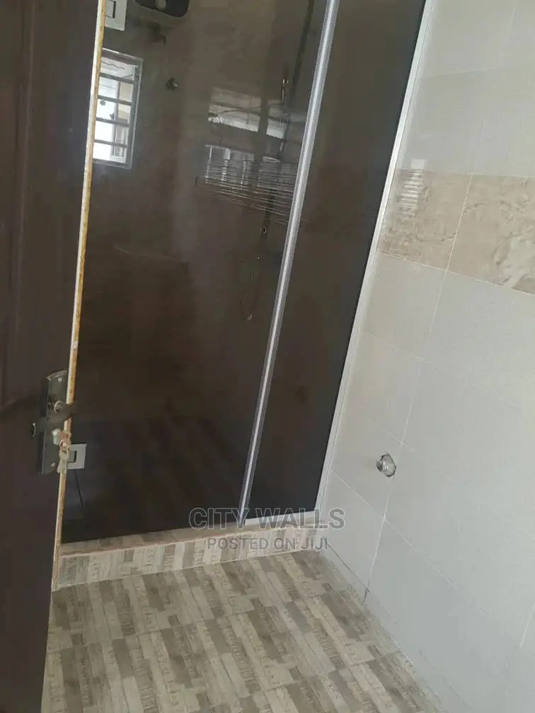 Spacious 4 Bedrooms Duplex For Rent
