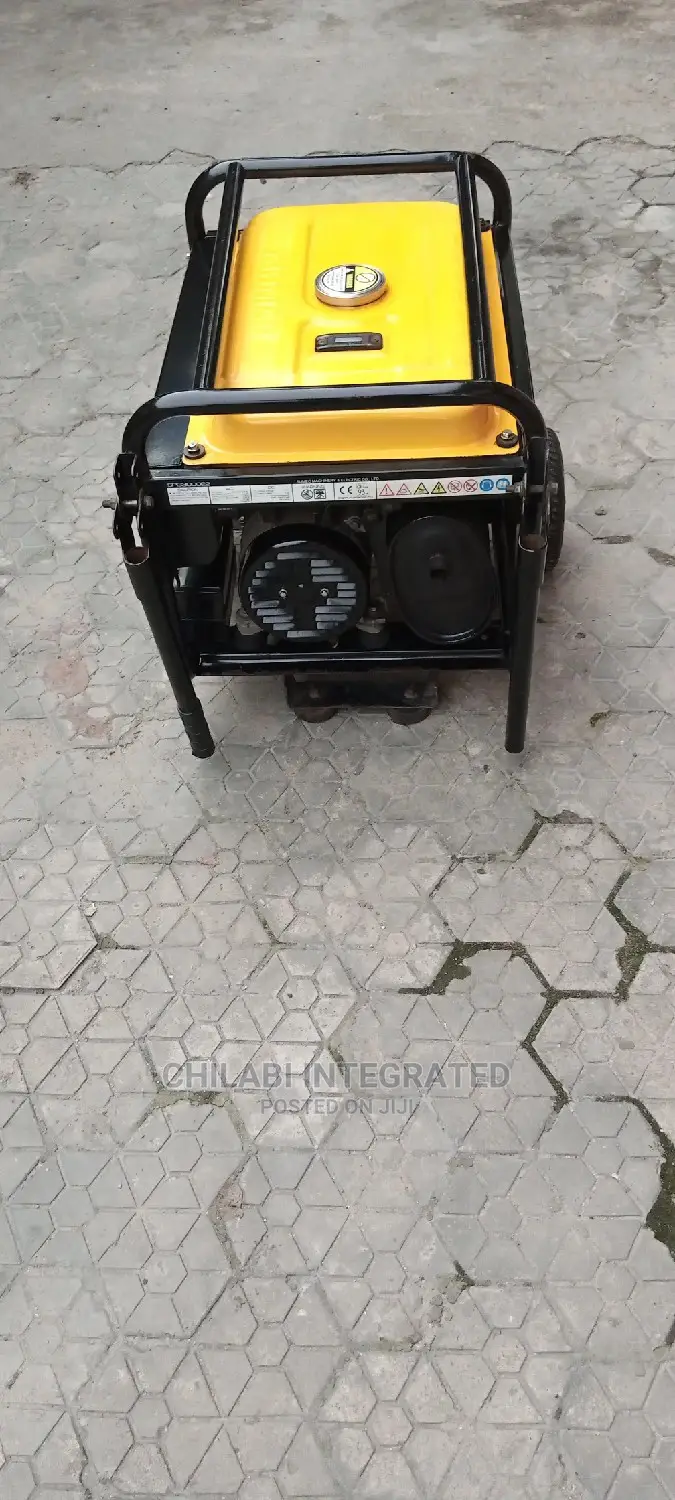 Almost New 2.8KVA SUMEC FIRMAN Spg3000e2 Key-Starter Gen Set