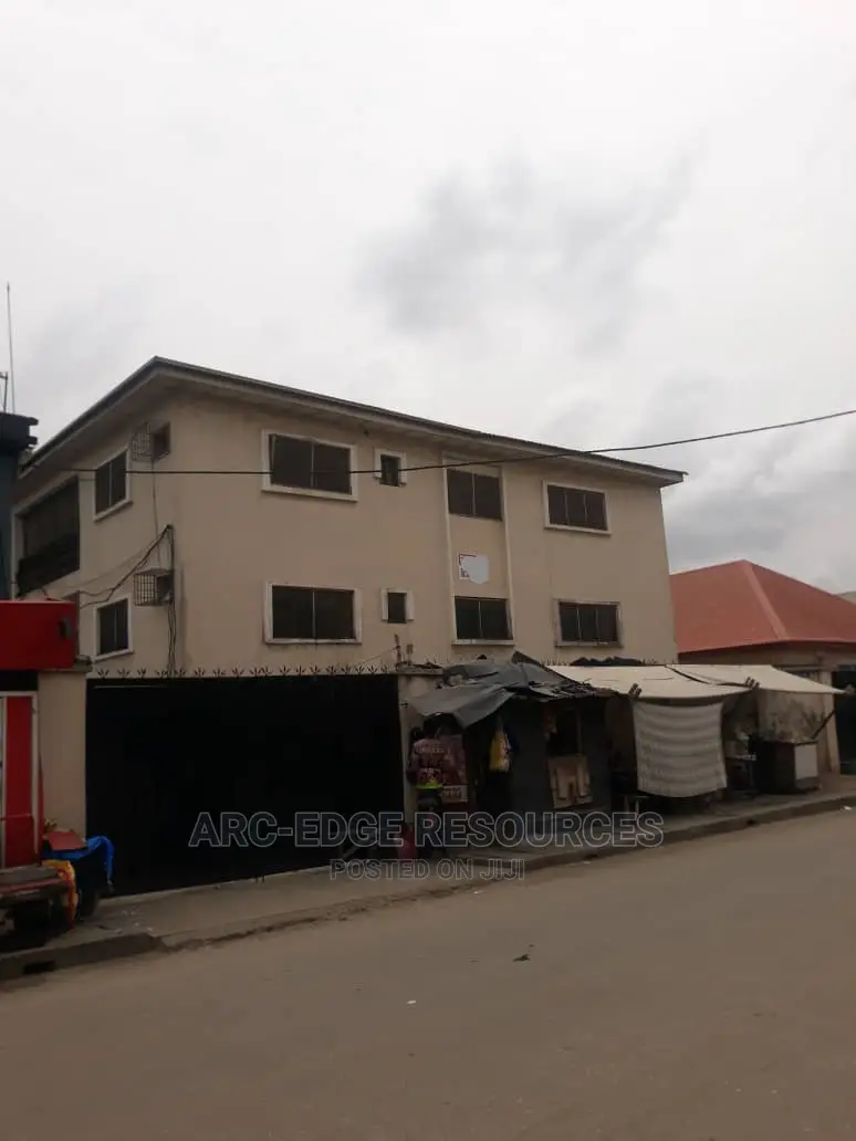 Commercial Block of 6flats of 3bedrooms With Big Warehouse