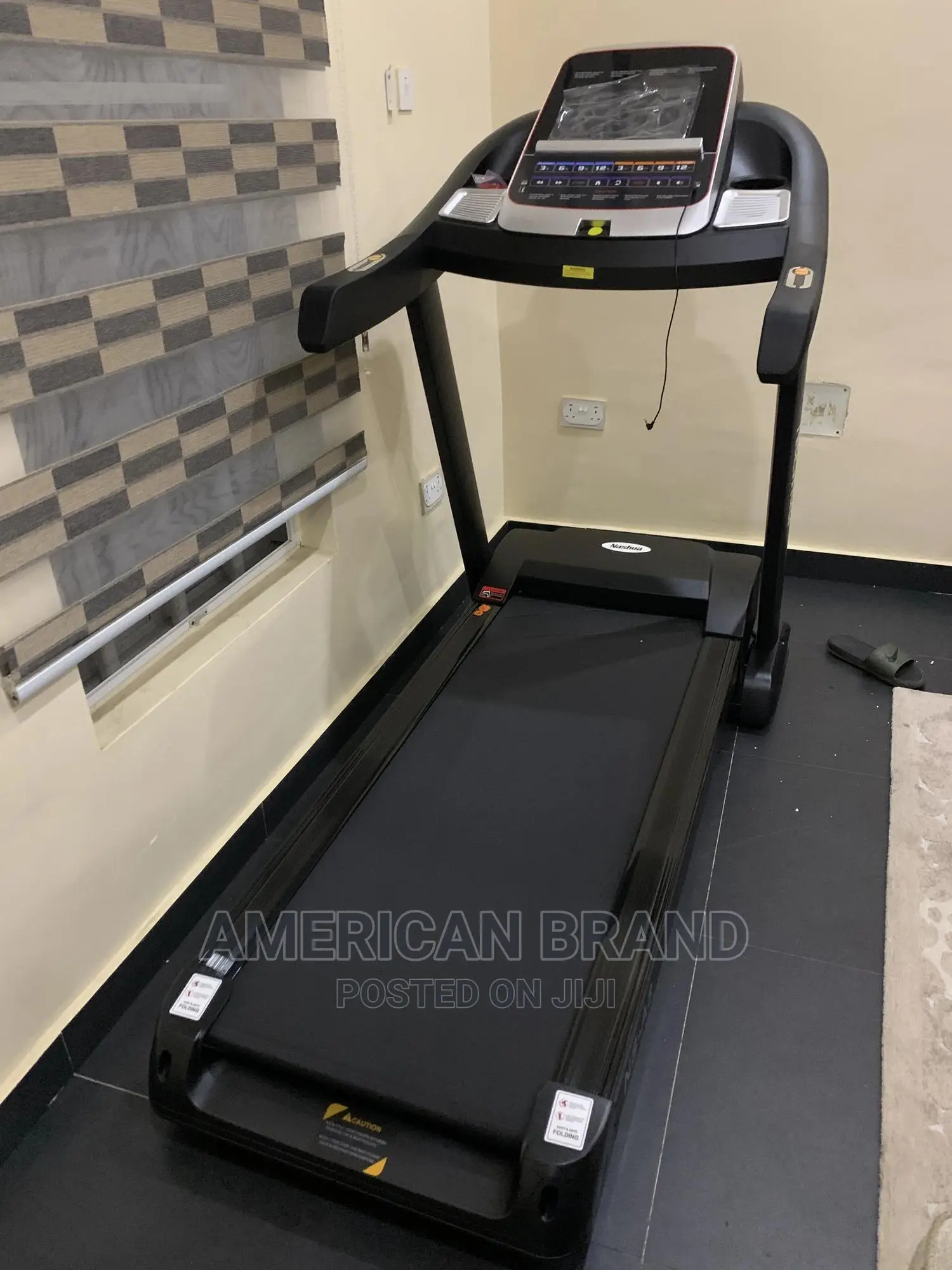 4.5hp Treadmill With Complete Accessories