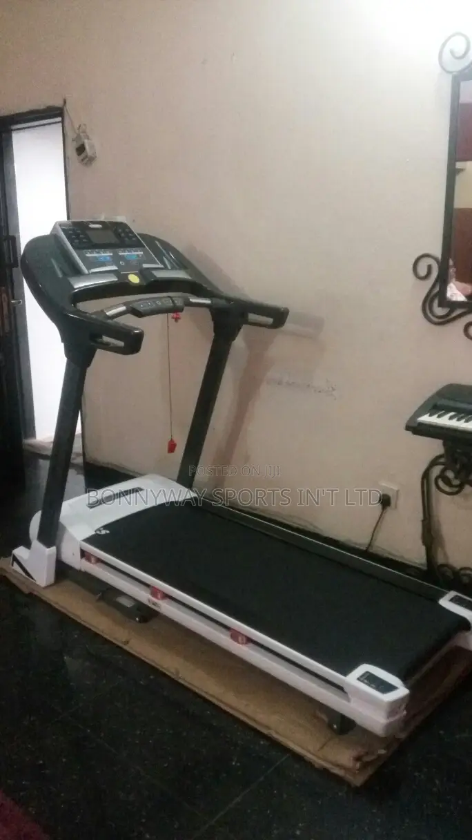 American Fitness 2.5hp Treadmill With Incline Nd Mp3player