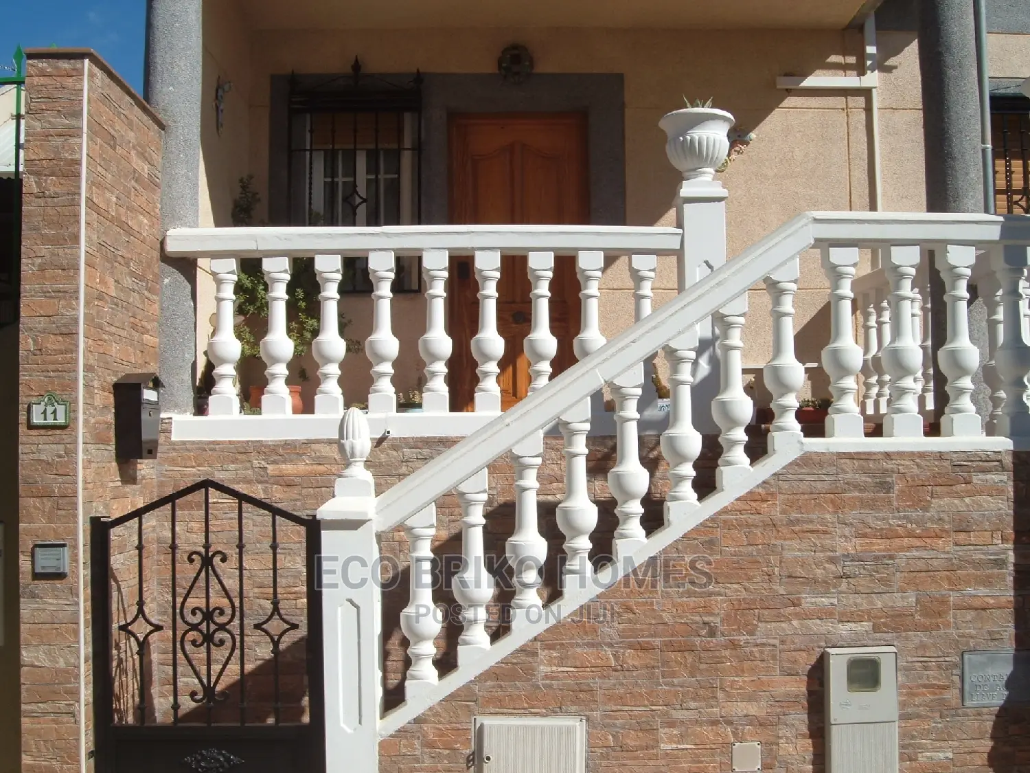 Baroque Concrete Baluster