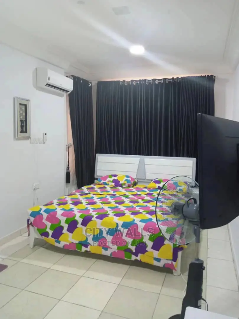 A Nicely Furnished 2bedrooms Shortlet