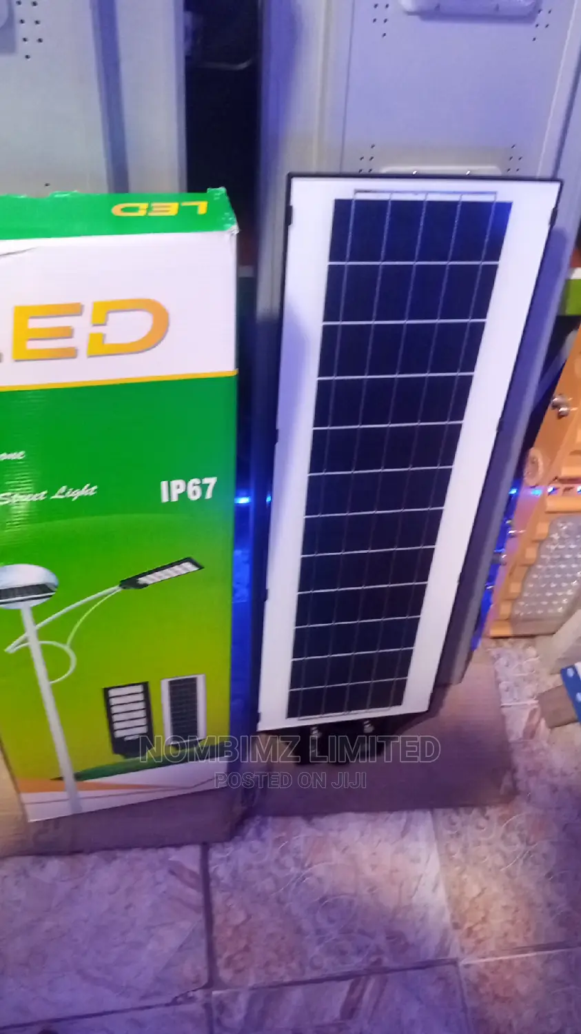 12 Eyes 400w Led Solar Street Light