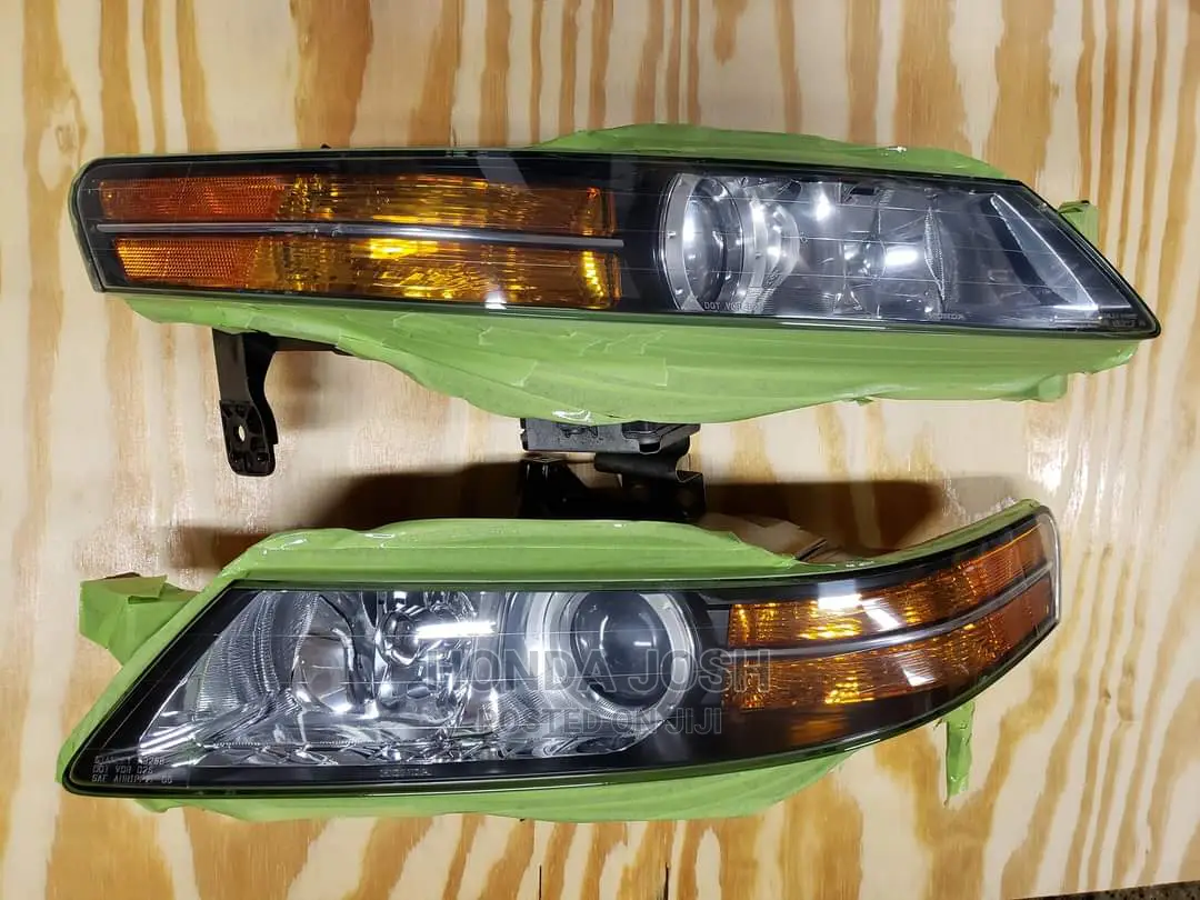Headlights 2004- 2008 Model Acura Tl