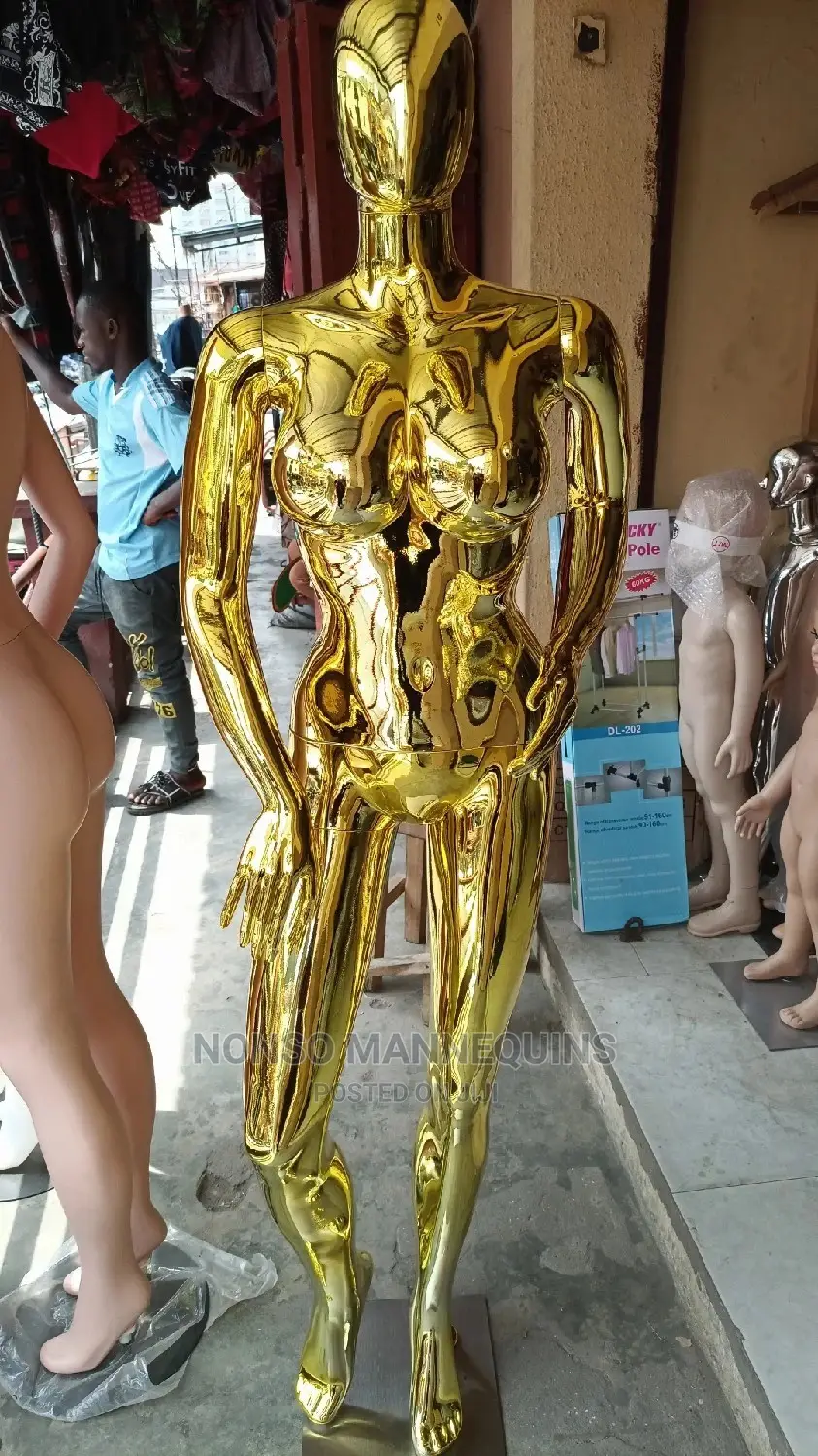Uk Size 12 Egg Face Gold Chrome Female Mannequins