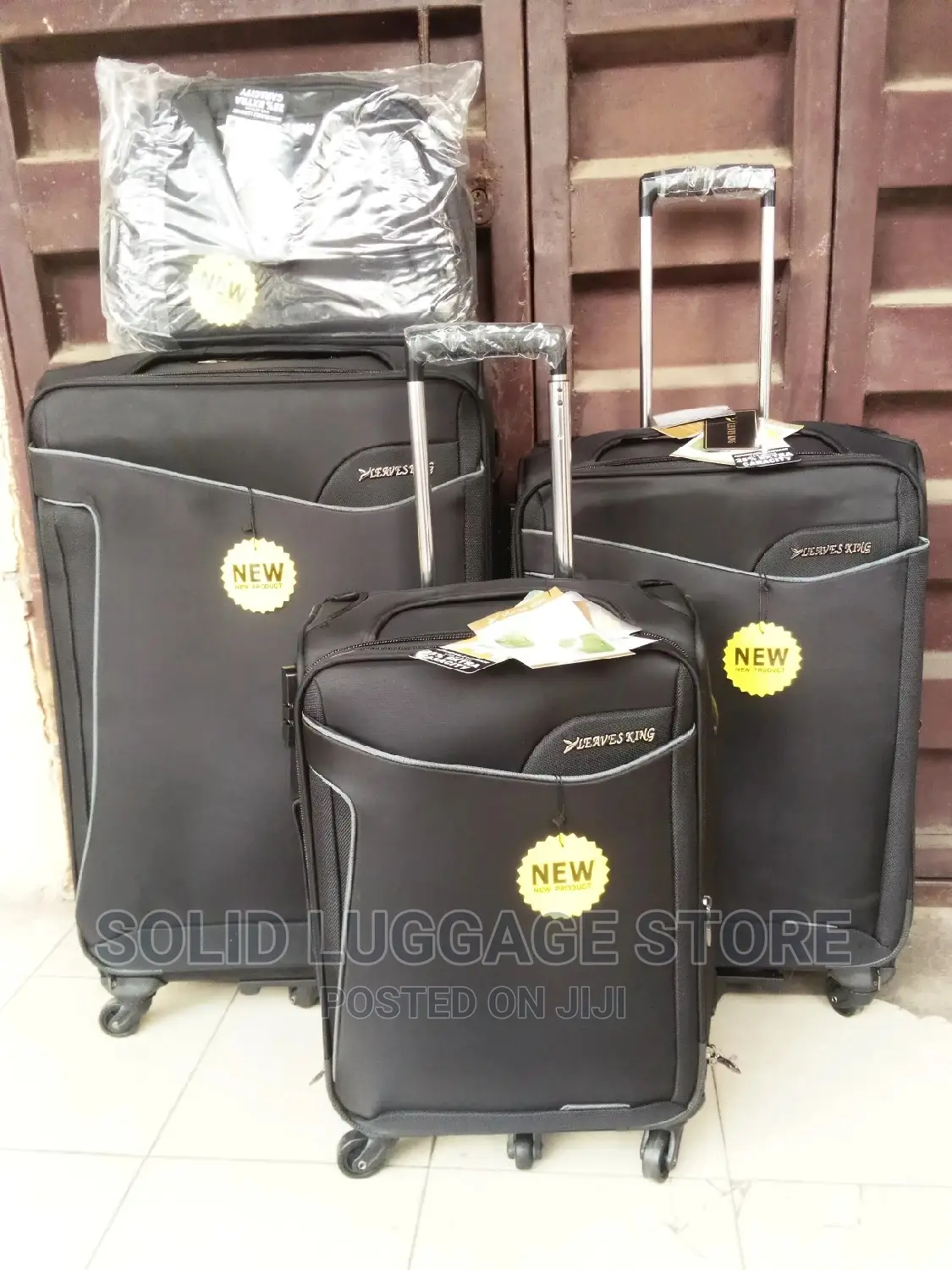 Leaves King Trolley Luggage Box