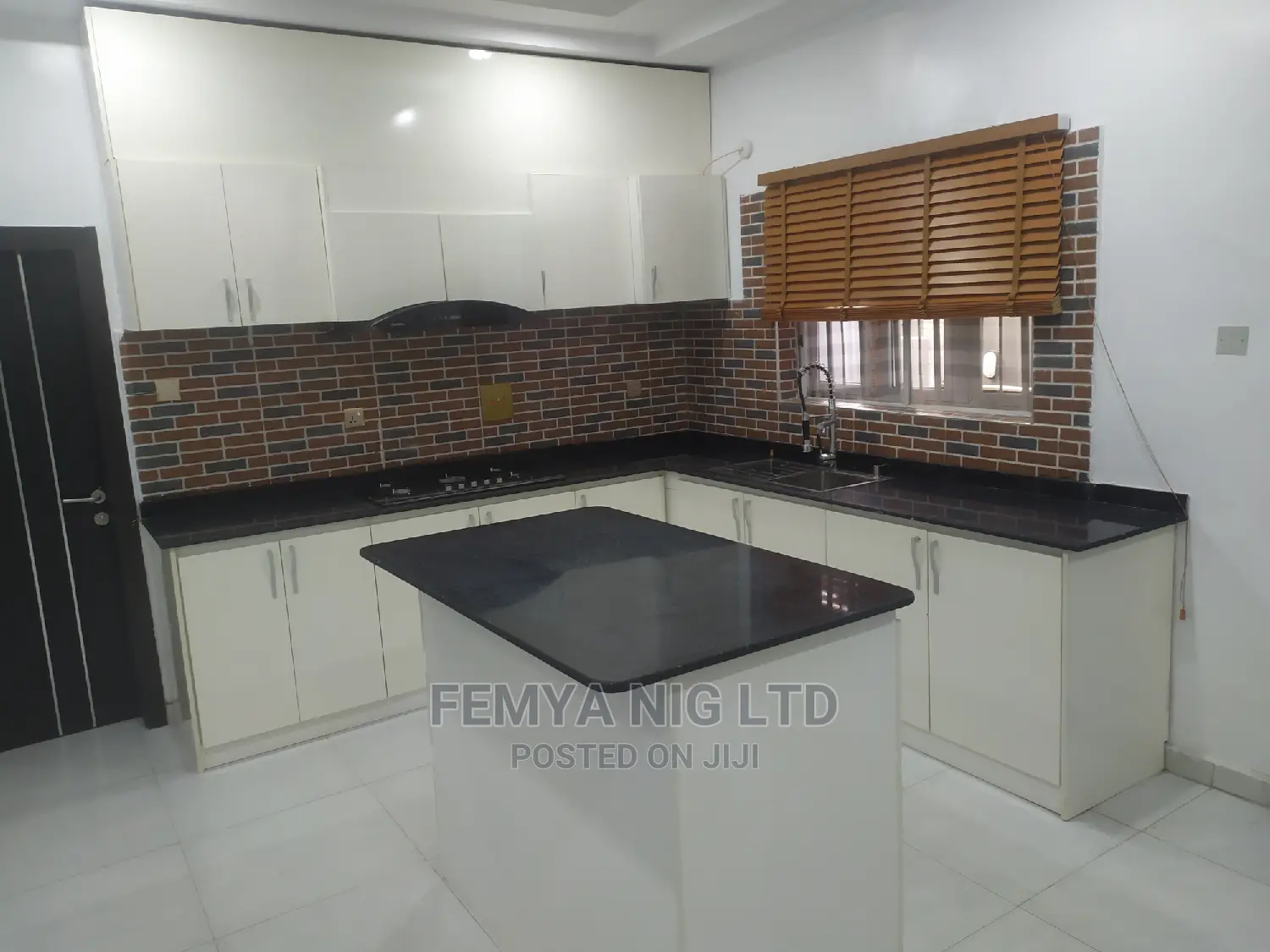 Modern Kitchen Cabinet at Affordable Prices