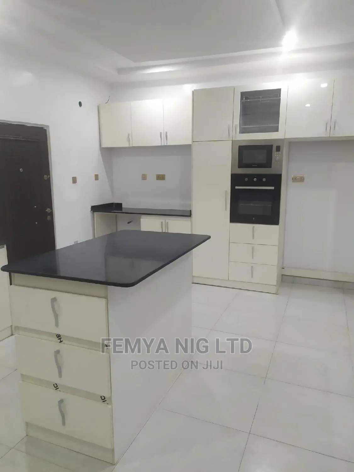 Modern Kitchen Cabinet at Affordable Prices