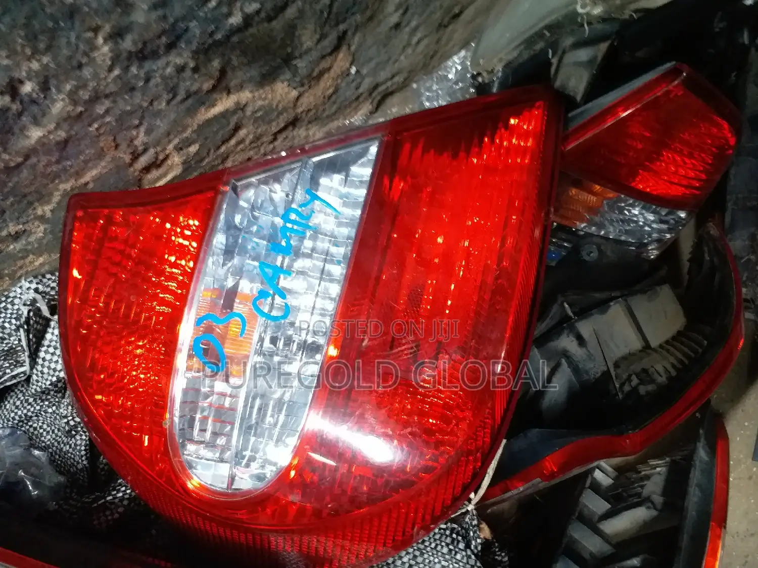 Camry 04 Tail Lamp