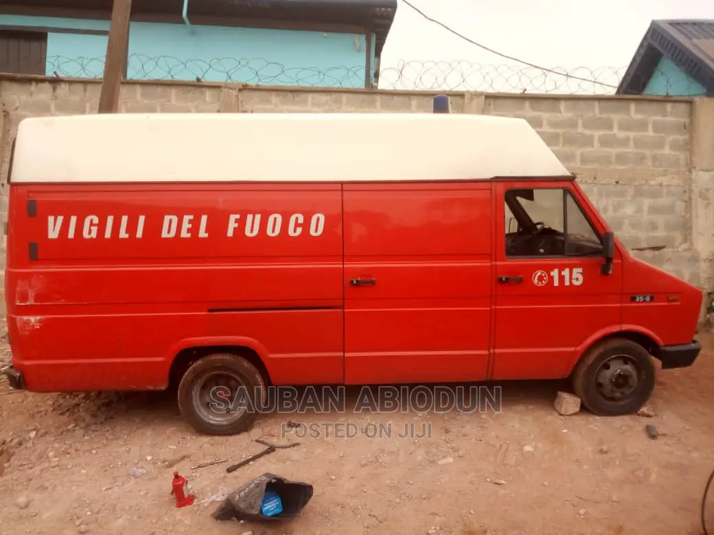 Affordable Bus Hire, Mover Delivery (4 Tons 6tyres)