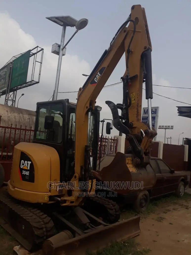 Cat Mini Excavator Foreign Used
