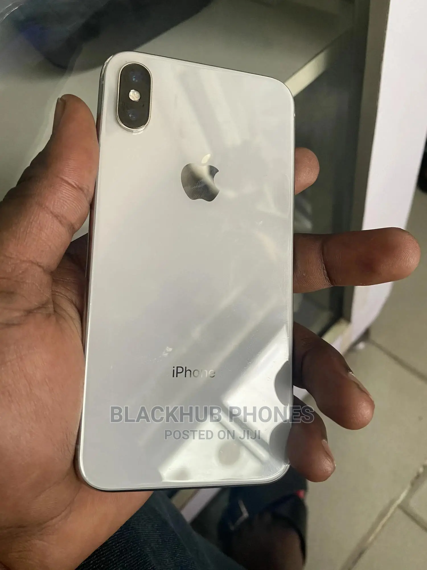 Apple iPhone X 64 GB White