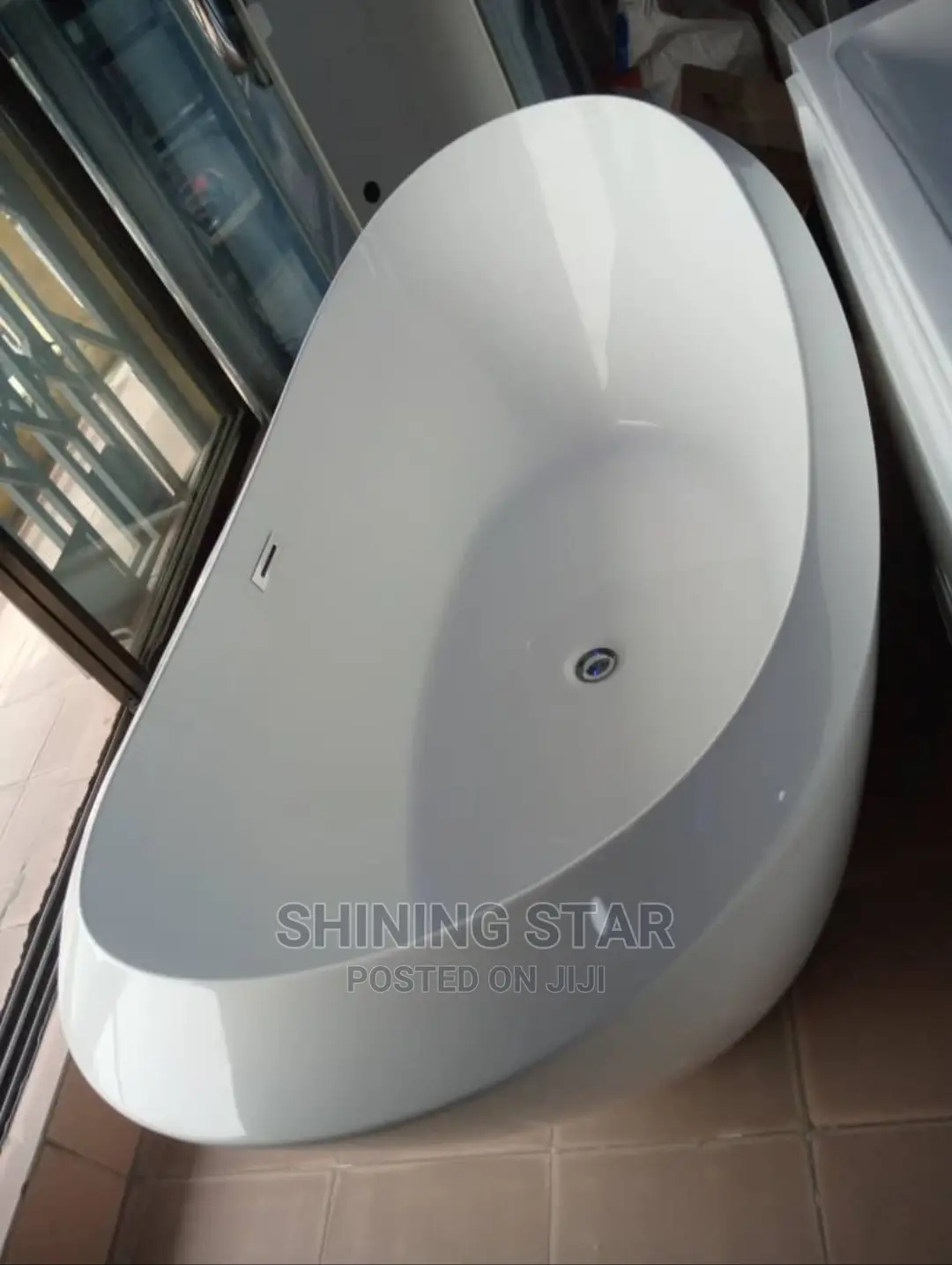 Luxury Bath Tub