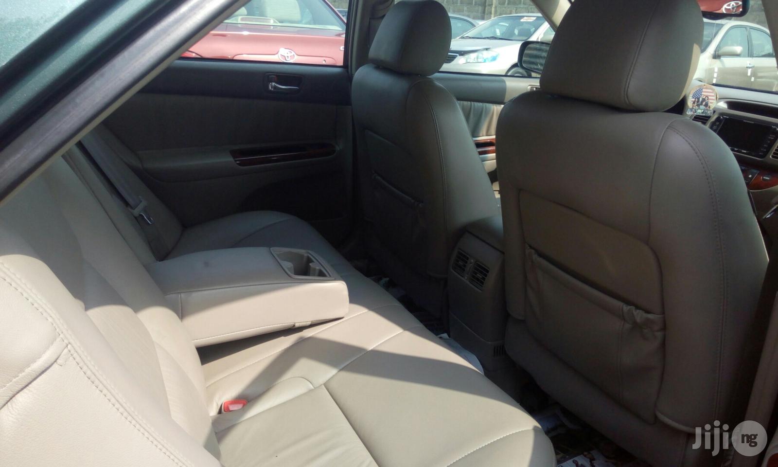 Toyota Camry XLE V6 4dr Sedan (3.0L 6cyl 5A) 2006 Gray