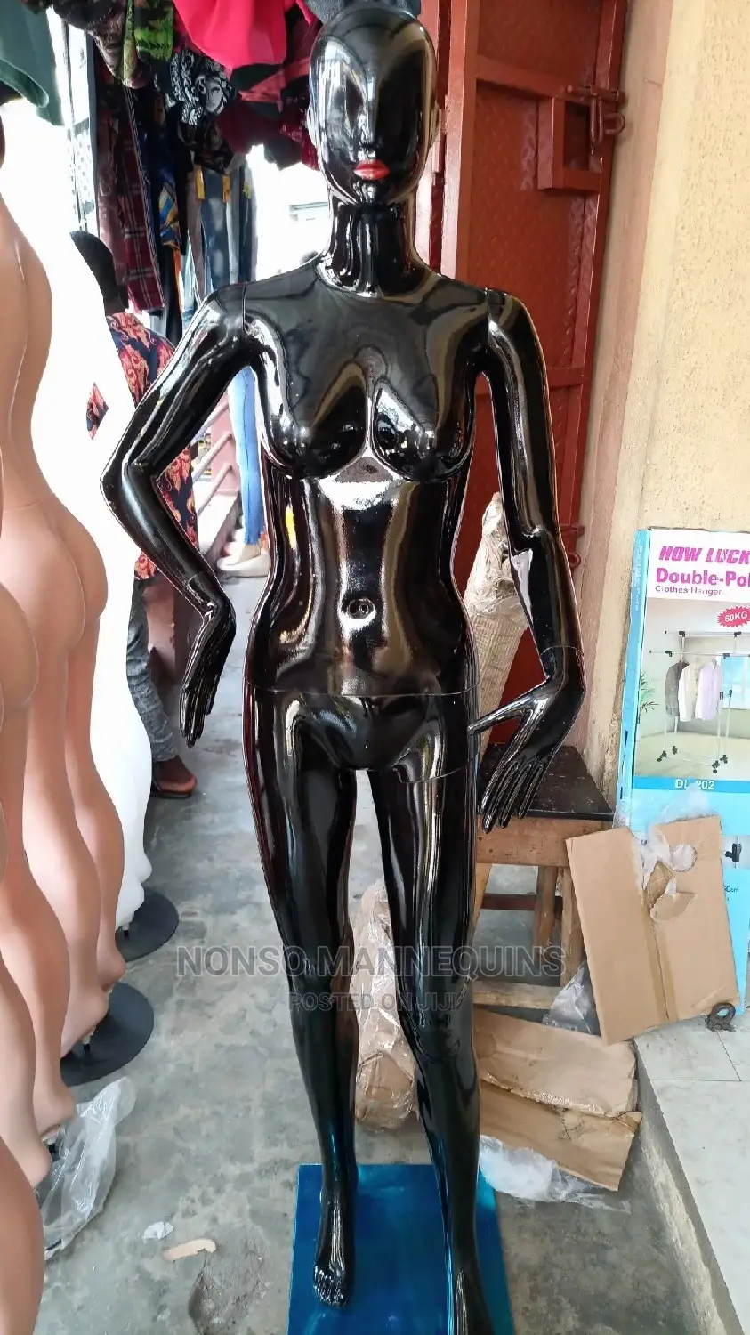 Female Size 8 Glossy Black Mannequins With Red Lips