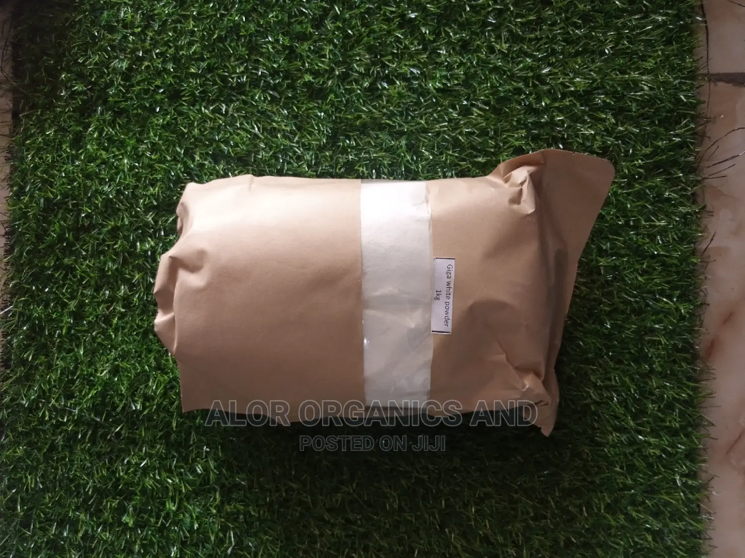 Giga White Powder
