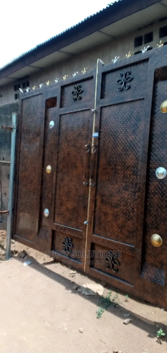 Best Design Gate for Sales. Giant and Strong for Your Homes.