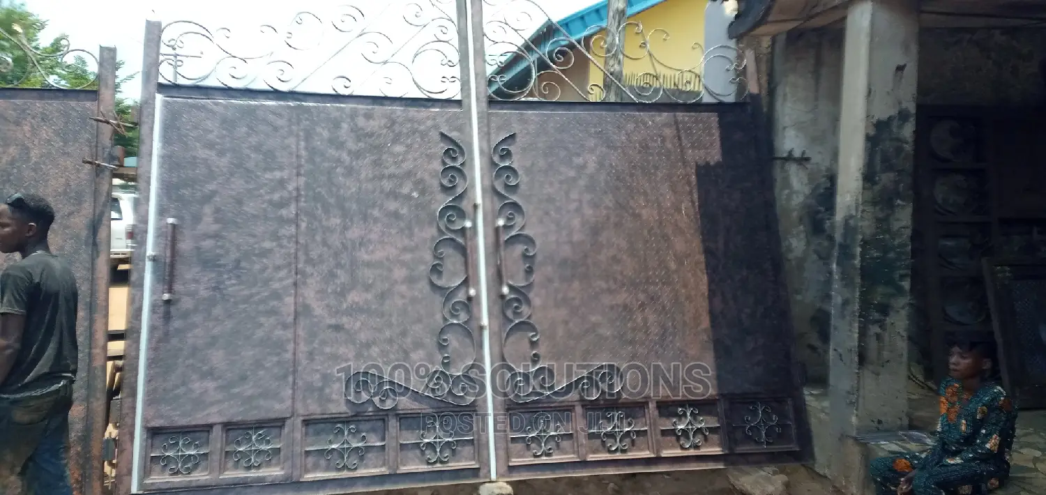 Special Design Gate 4 Sales.Giant and Strong for Your Homes.