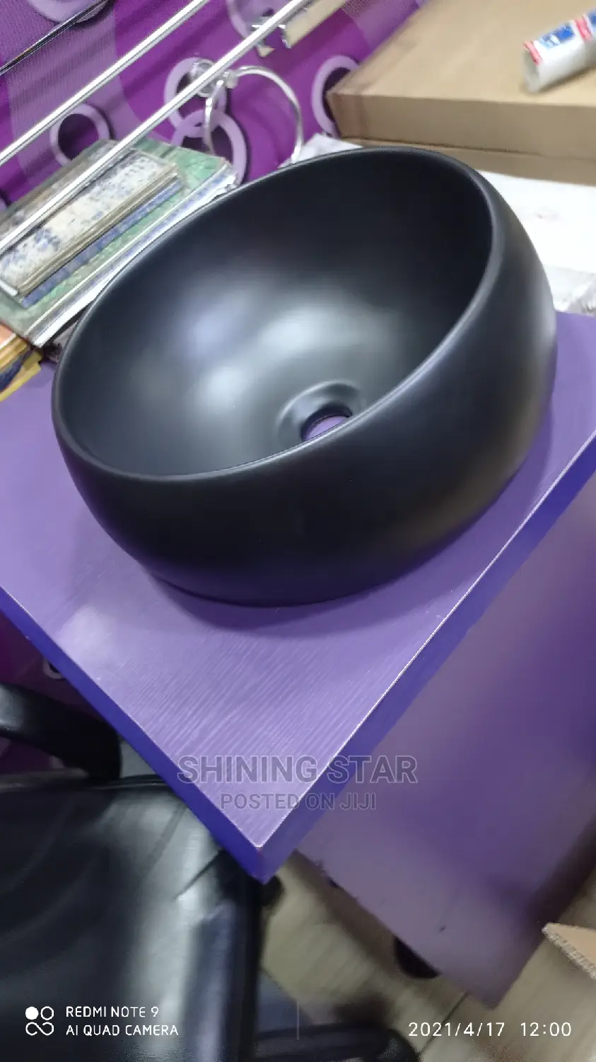 Black Ceramic Cabinet Basin