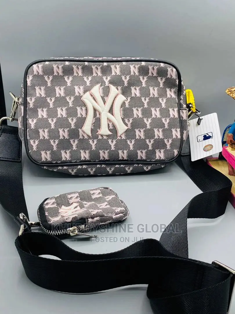 NY Yankee Shoulder Bag