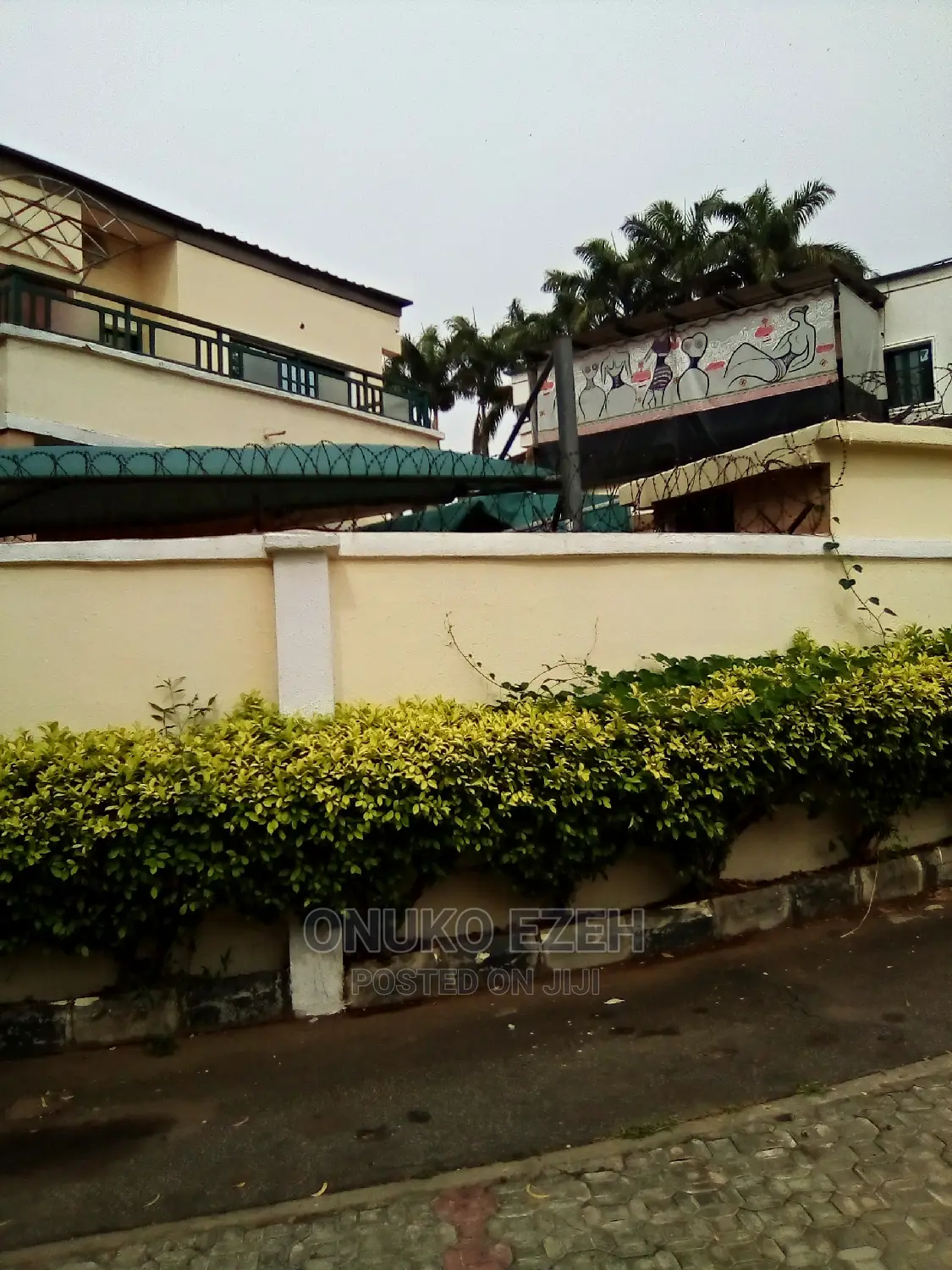 5bdrm Duplex in Maitama for sale