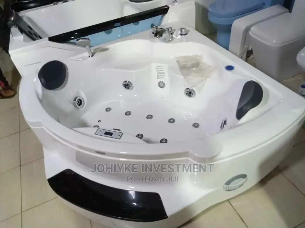 High Quality Corner Double Jacuzzi for Fordable Price