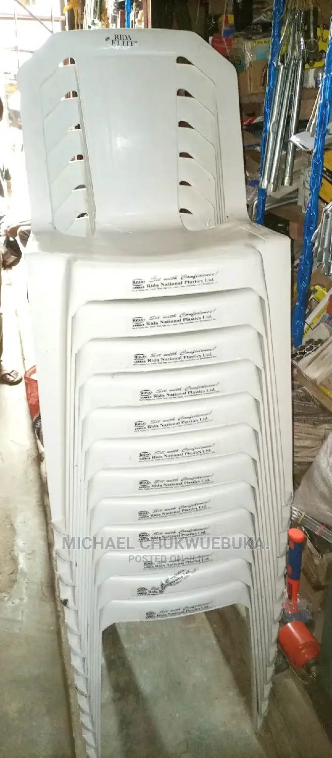 Rida Plastic Chair
