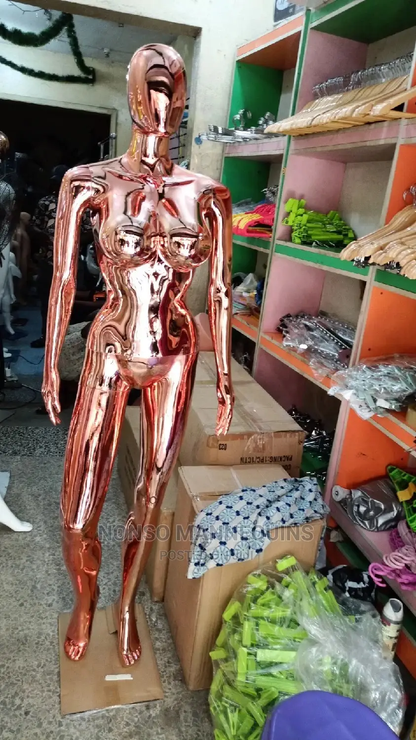 Big Breast Rose Gold Chrome Female Display Mannequins