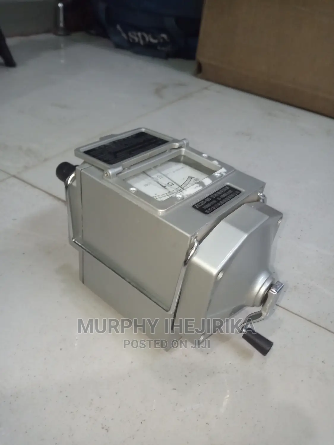 Whining Analog Megger Insulation Tester 500v / 1000v
