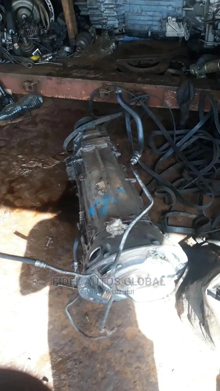 Quality Follow Come Mercedes-Benz Gearbox and Full Engine.