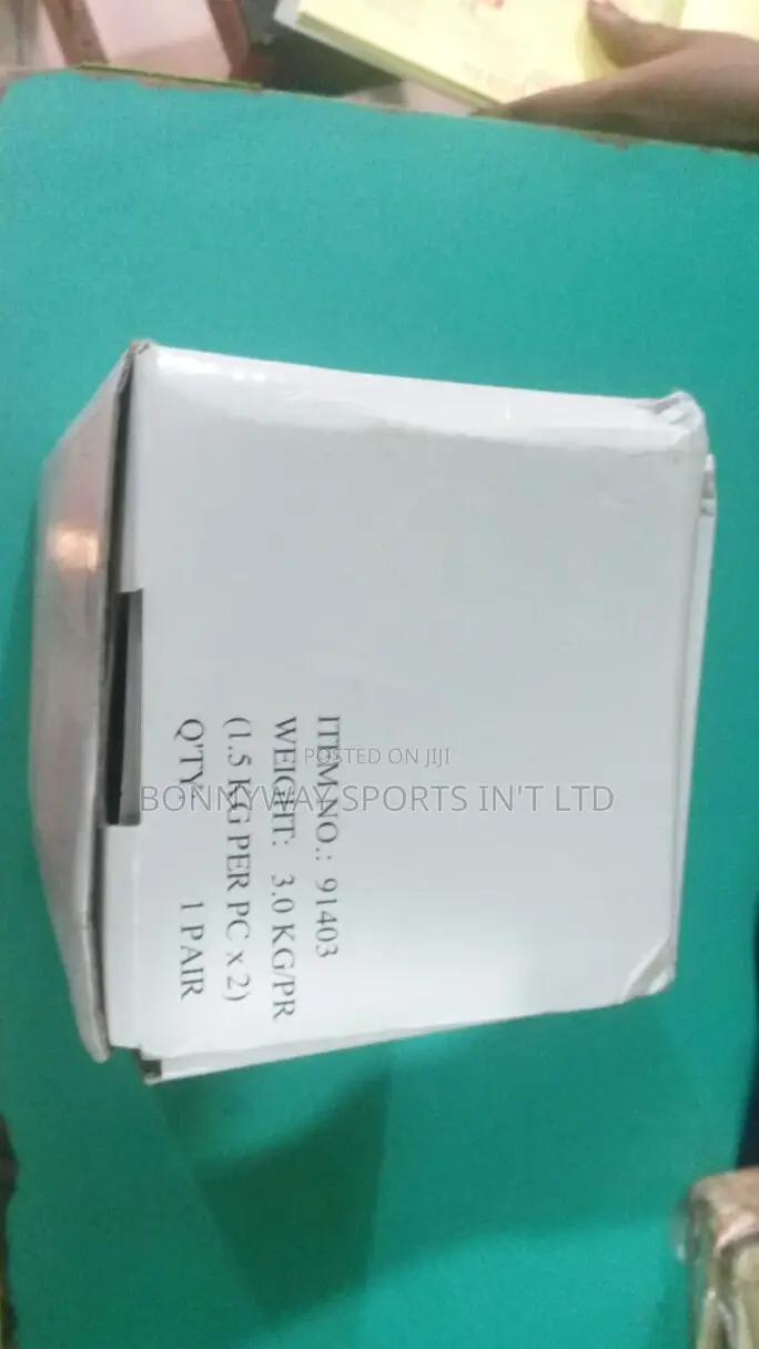 1.5kg Ankle Nd Wrest Weight, Total Kg Is 3g