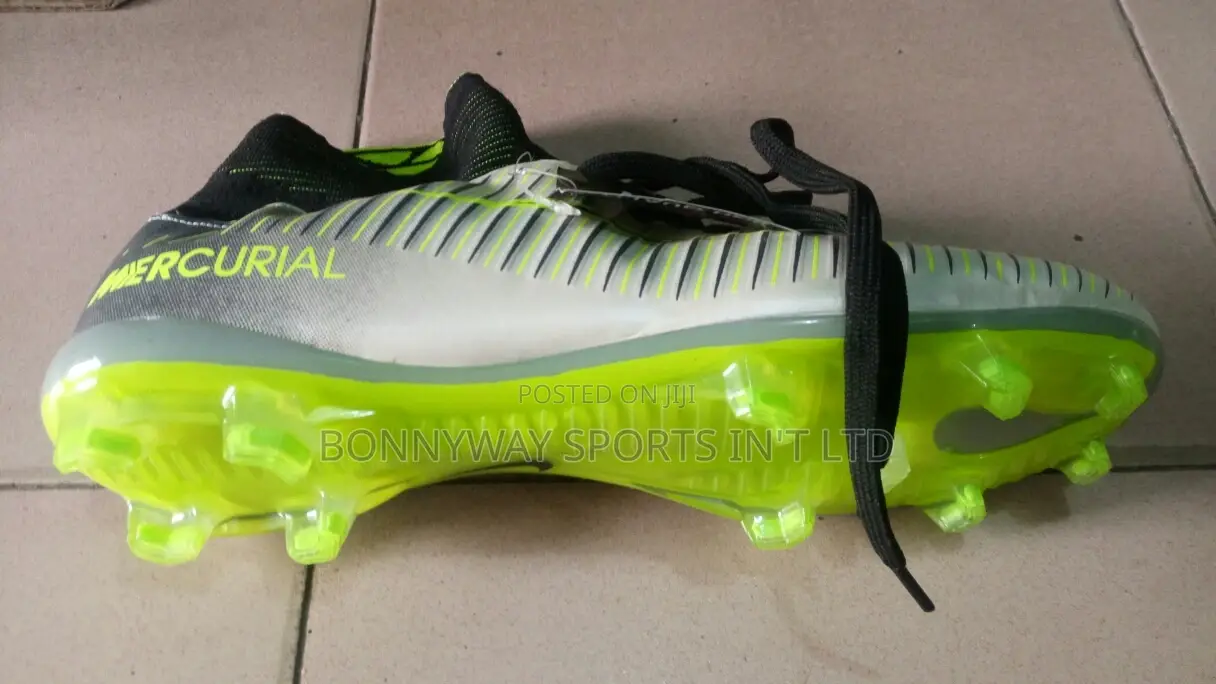 Nike Ankle Soccer Boot Size 45 Nd 44,43,42,41