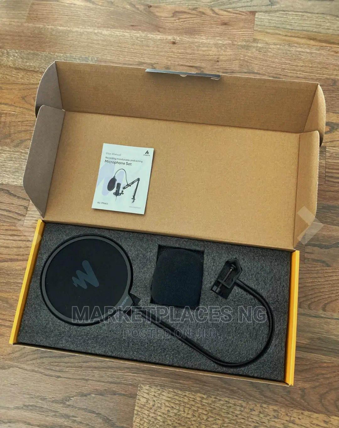 Maono AU- PM401 USB Microphone for Podcast