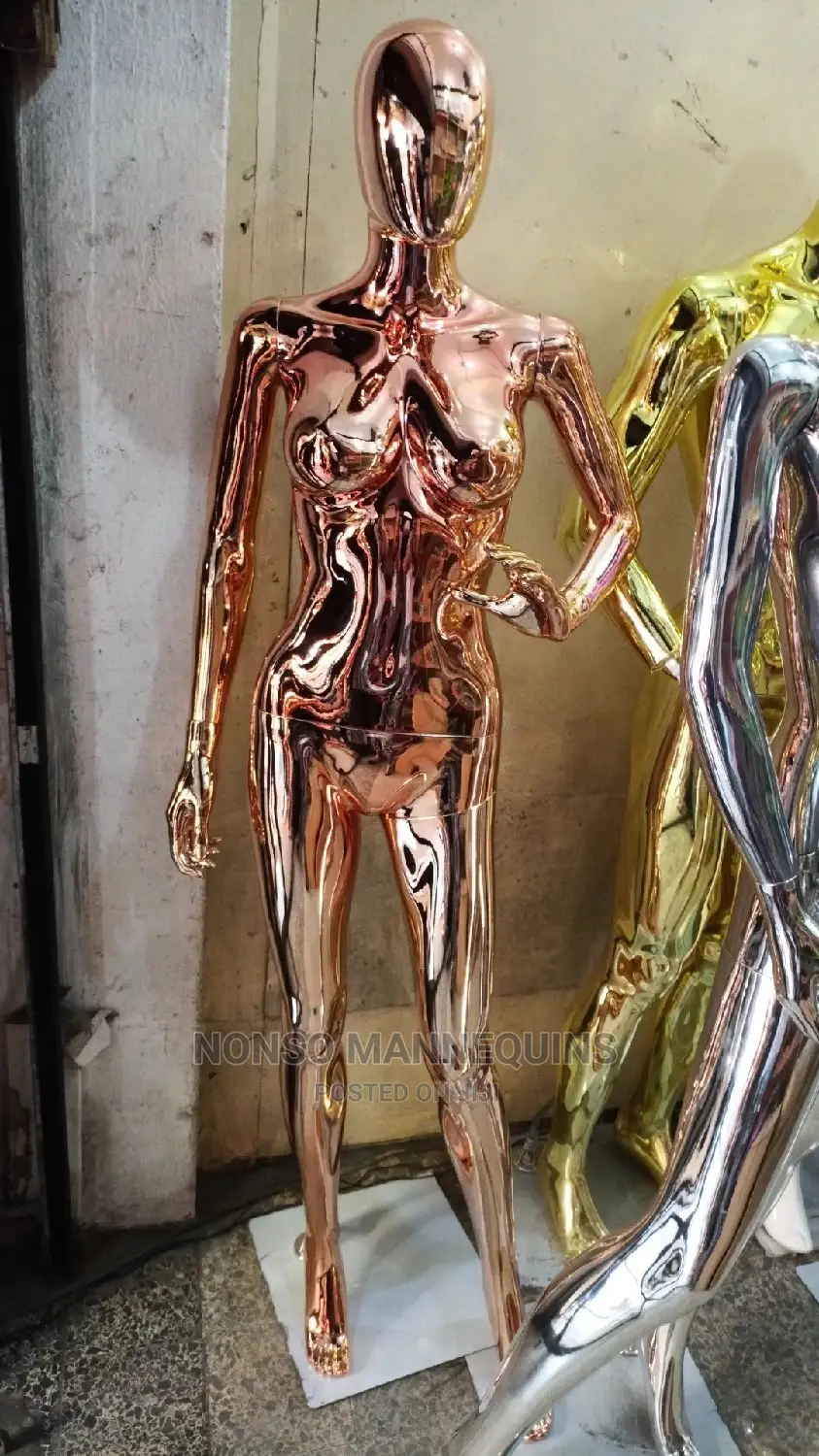 Size 8 Rose Gold Faceless Female Display Mannequins