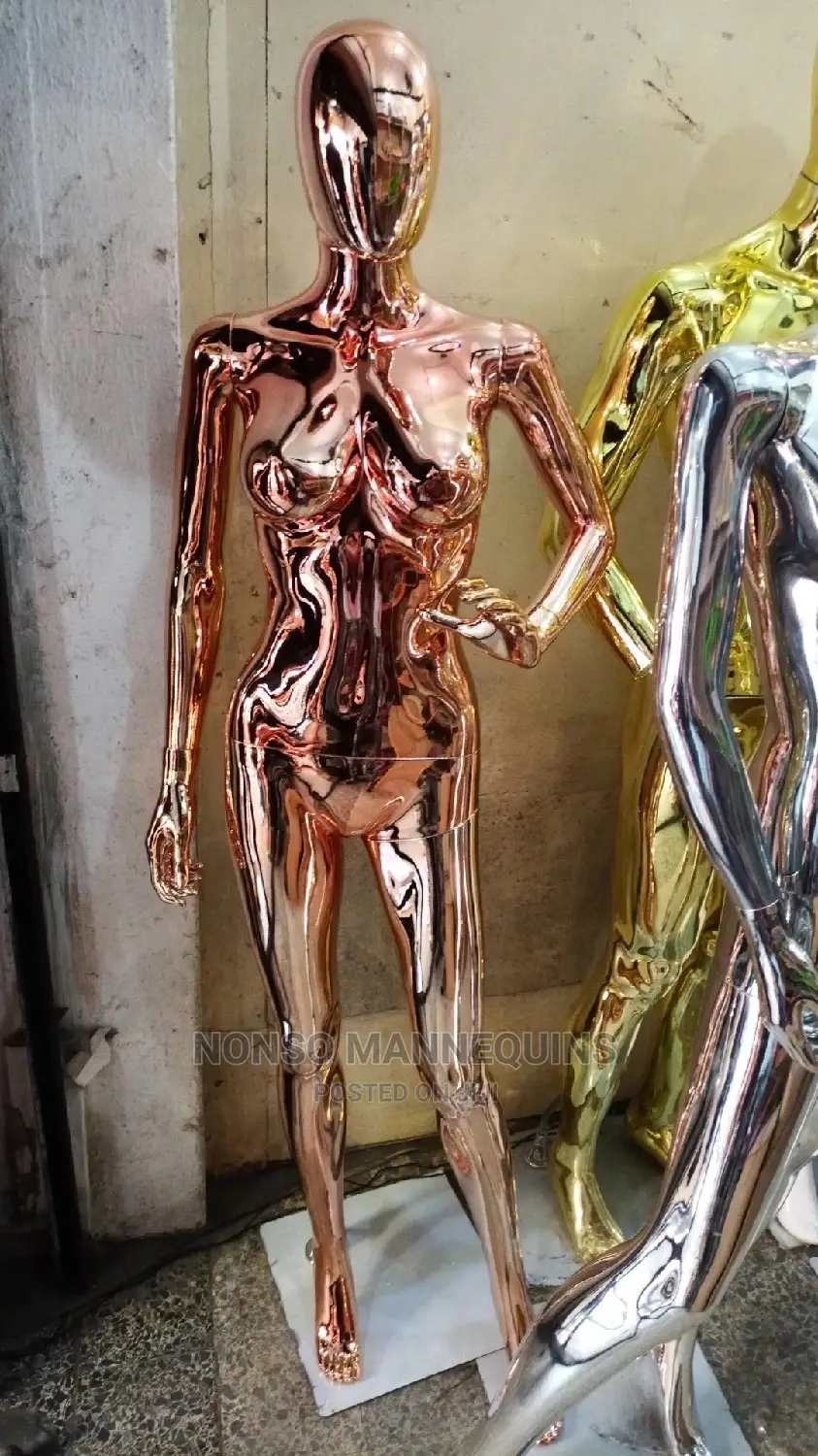 Size 8 Rose Gold Faceless Female Display Mannequins