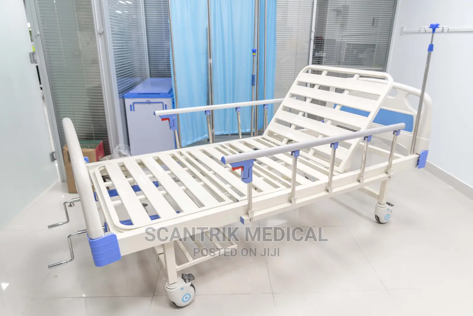 Cranks Elderly Manual Hospital Bed