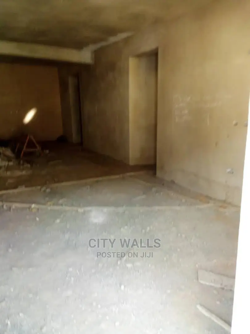 3bdrm Block of Flats in Lekki Gardens, Chevron for sale