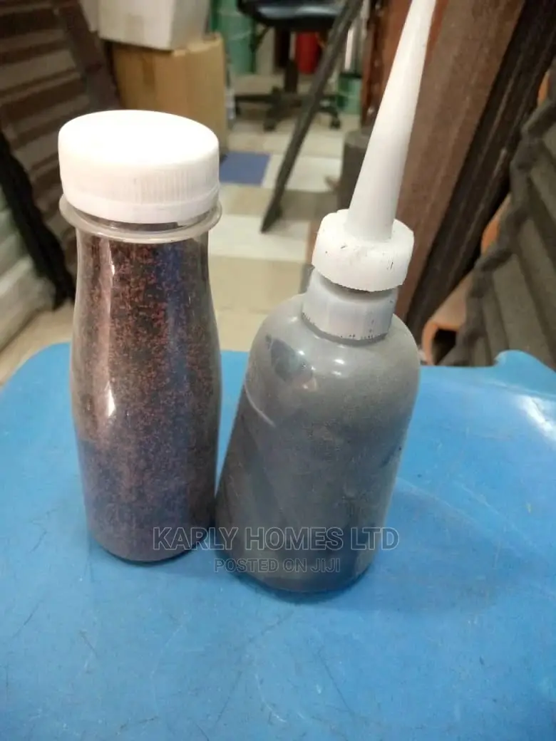 Roof Sealant (Sand and Gum)