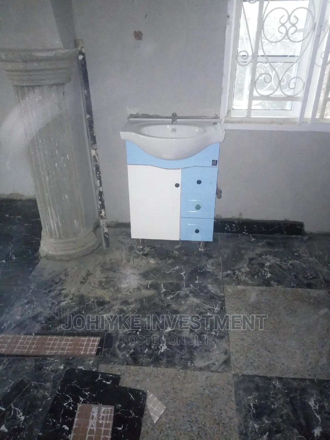 Very Simple and Smart Toilet and Dining Cabinet Wash Basin