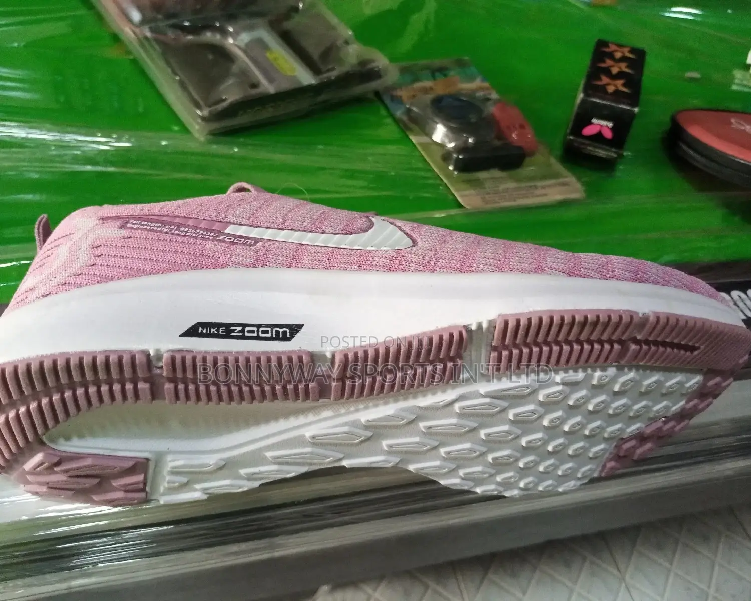 Size 39 Nike Professional Jugging Canvas