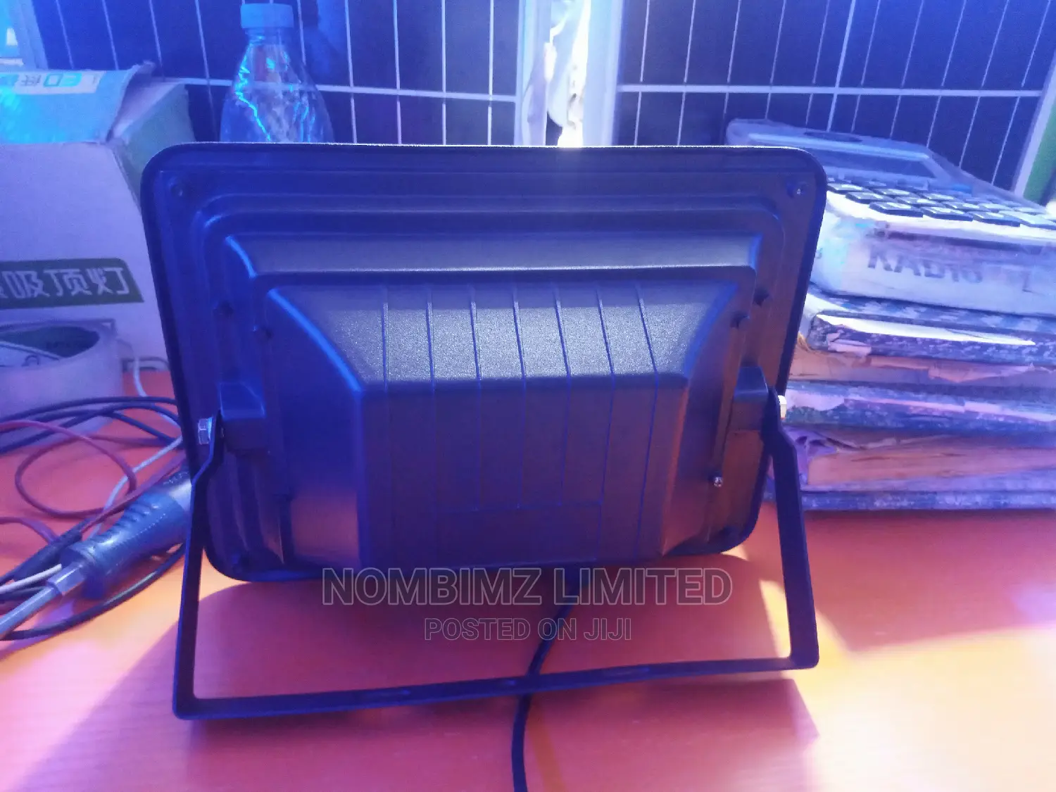 100w B/T Solar/Led Flood Light