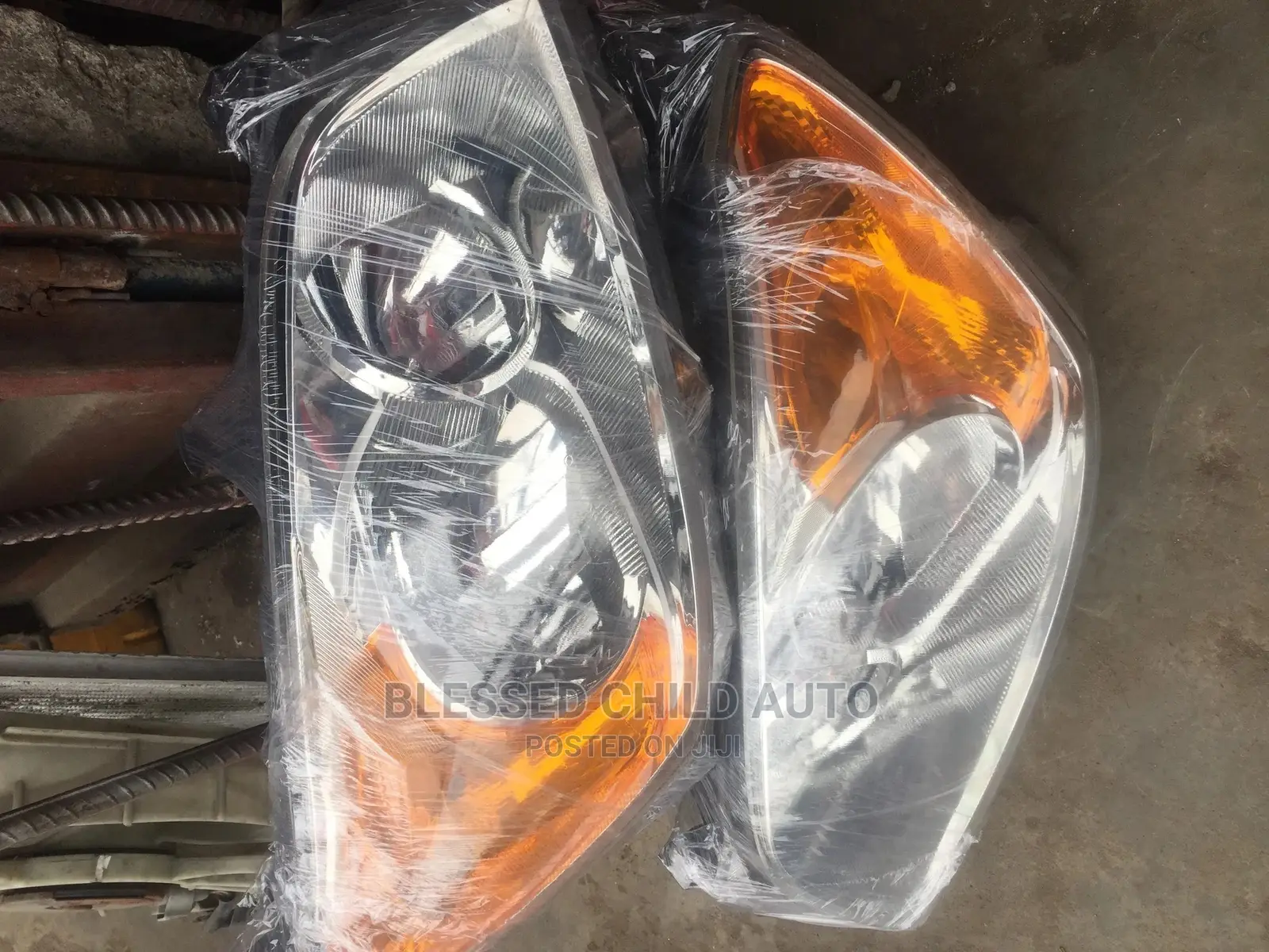 Set Head Lamp Toyota Rav4 2010