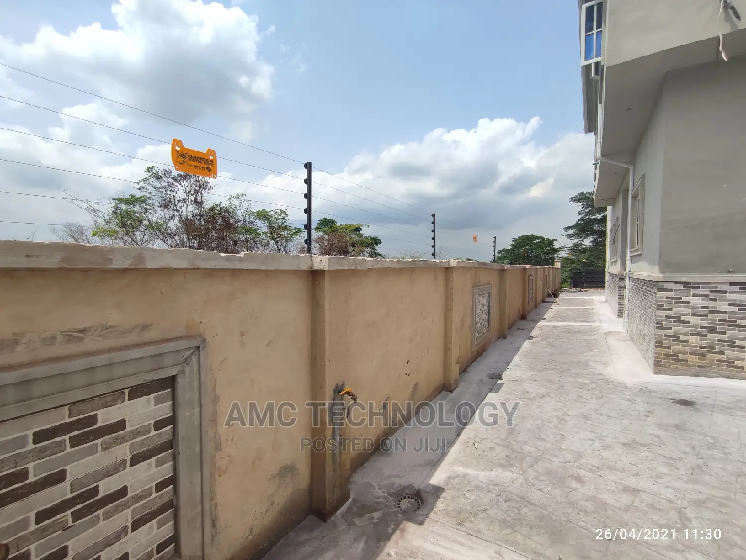 Solar Powered Nemtek Electric Security Fence